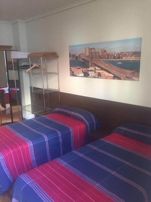 Pension Logroño Habitación foto