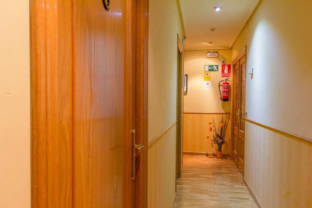 Pension Logroño Habitación foto