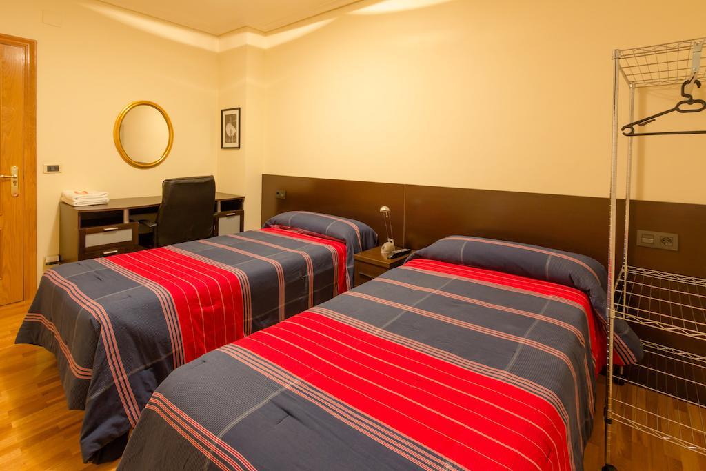 Pension Logroño Habitación foto